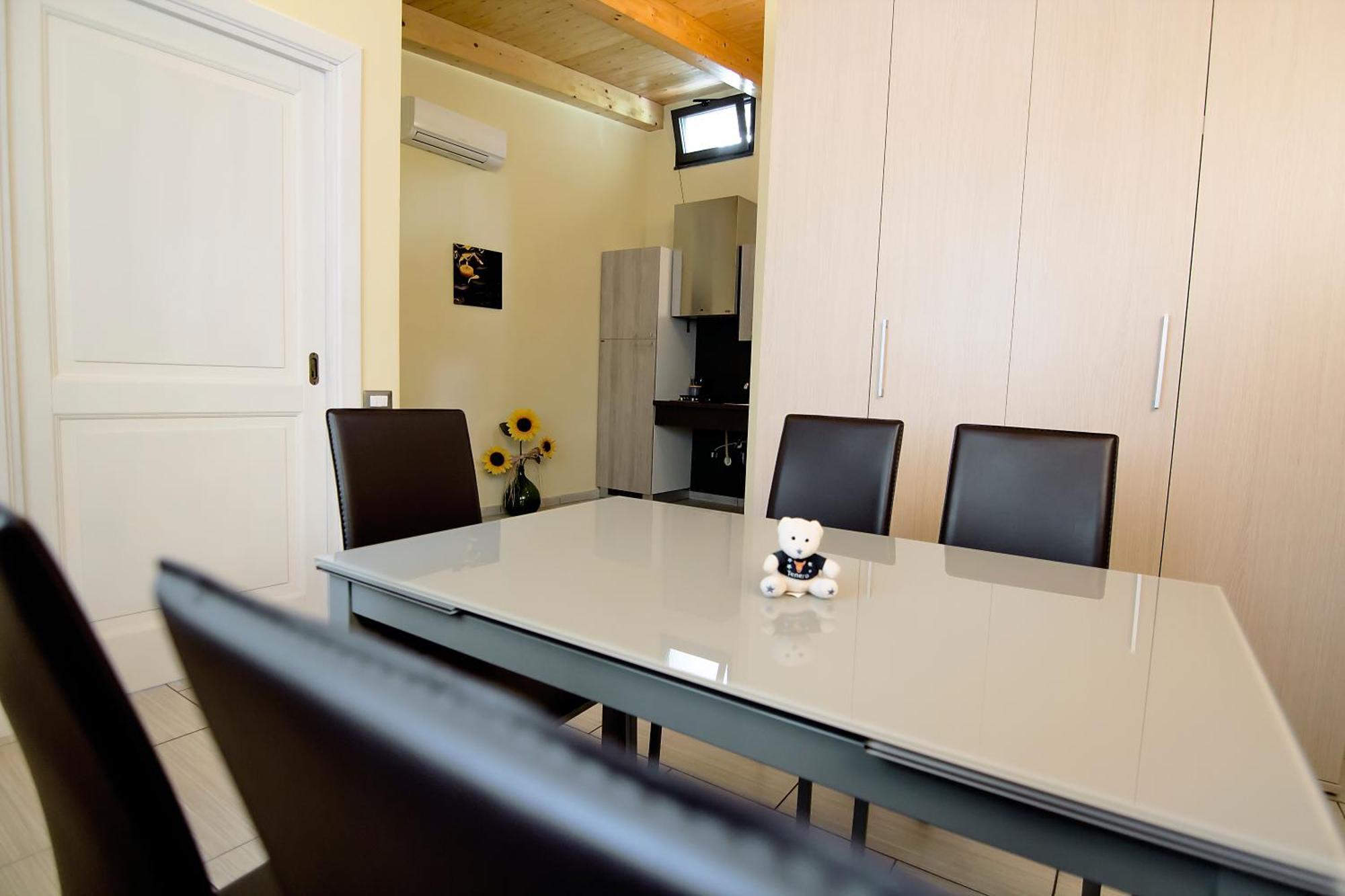 カーヴァ・デ・ティッレーニ La Torretta Bianca Bed & Breakfast 部屋 写真