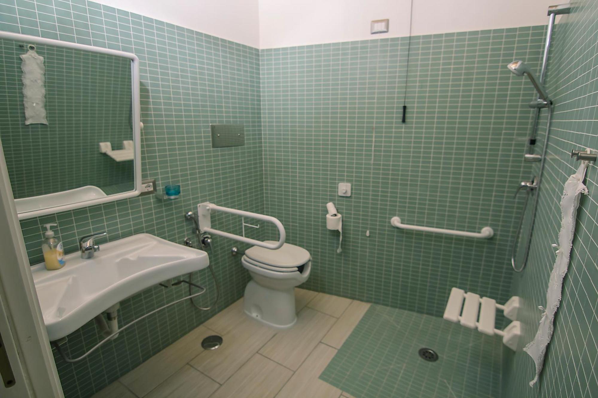カーヴァ・デ・ティッレーニ La Torretta Bianca Bed & Breakfast 部屋 写真